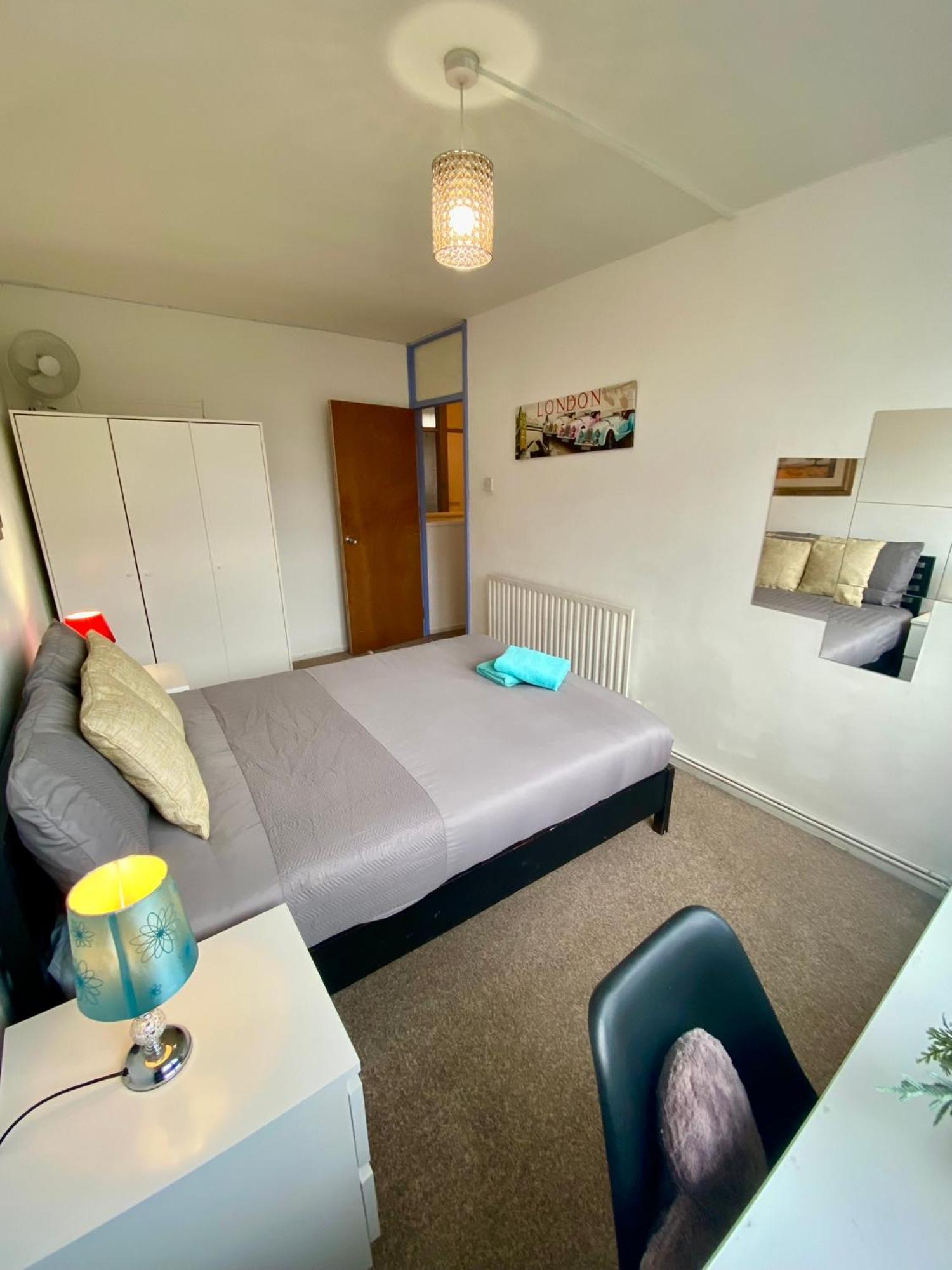 Cosy 3 Bed Apt, Old Truman Brewery! Brick Lane, London, E1 Exteriér fotografie