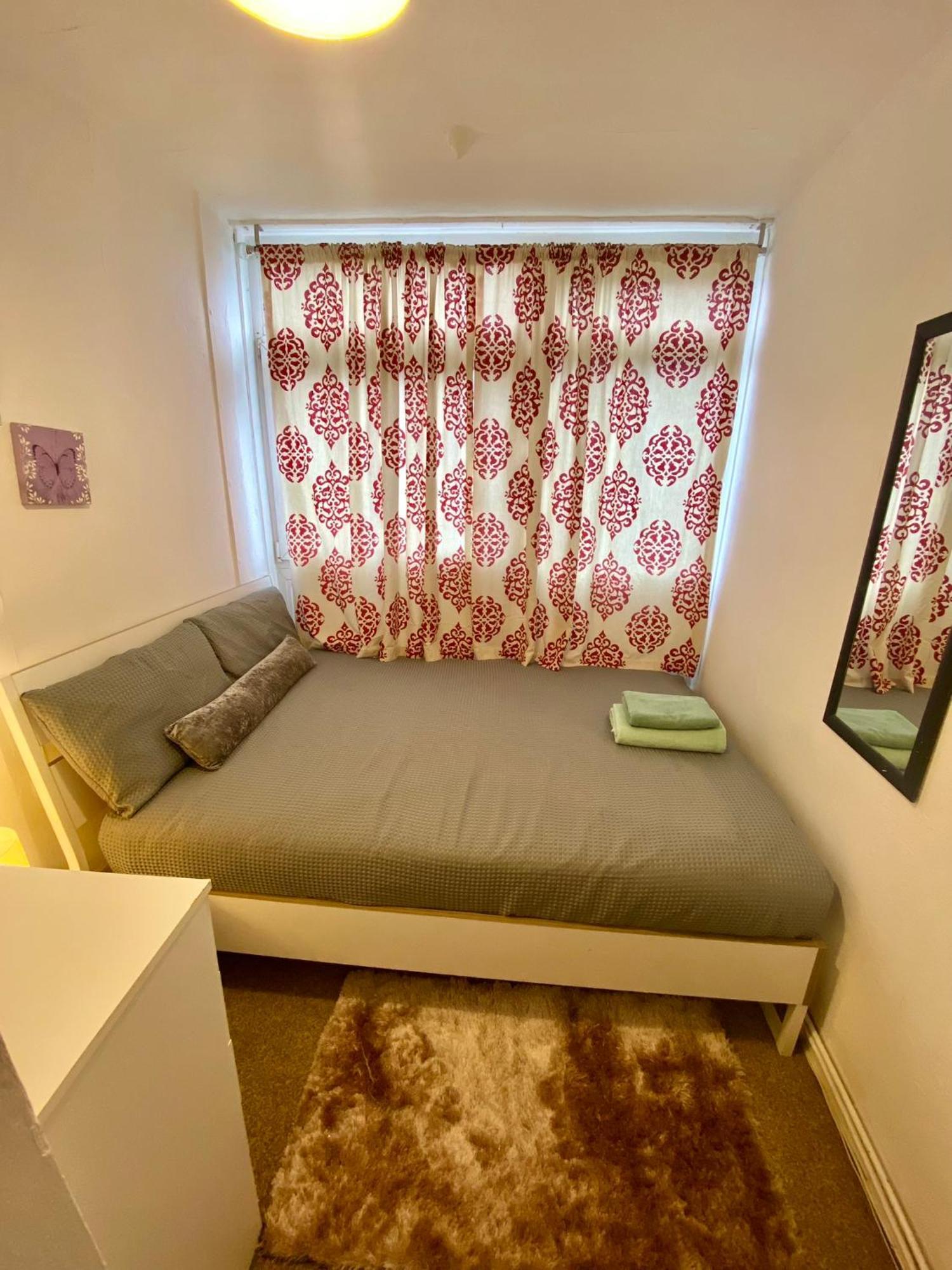 Cosy 3 Bed Apt, Old Truman Brewery! Brick Lane, London, E1 Exteriér fotografie