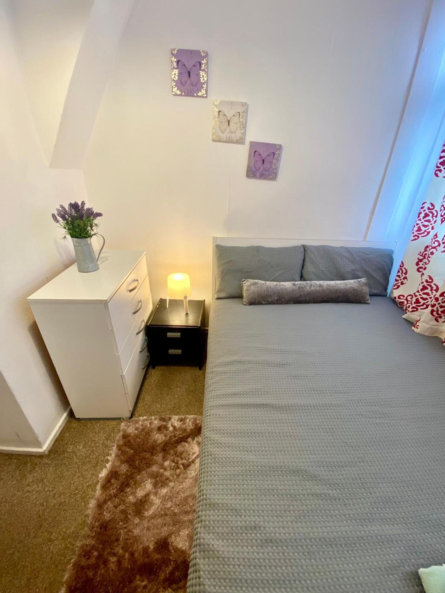 Cosy 3 Bed Apt, Old Truman Brewery! Brick Lane, London, E1 Exteriér fotografie